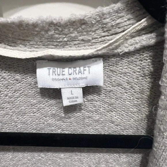 True Craft Large Gray Knit Cardigan Sweater - Picture 3 of 10